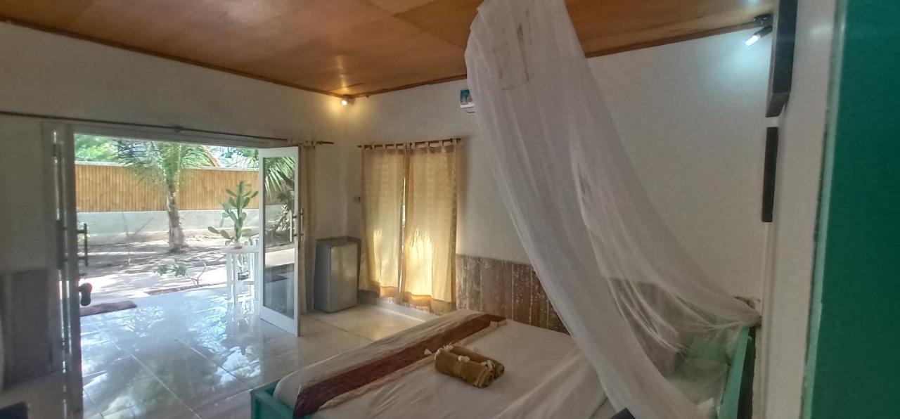 Star Bar And Bungalows Gili Air Eksteriør bilde